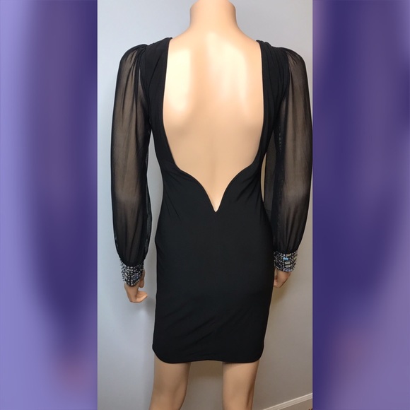 OPEN BACK - V SHAPE - DRESS WITH MESH SLEEVES - Picture 3 of 6